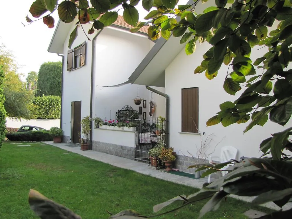 Maison D'Este Bed & Breakfast Casnate Con Bernate