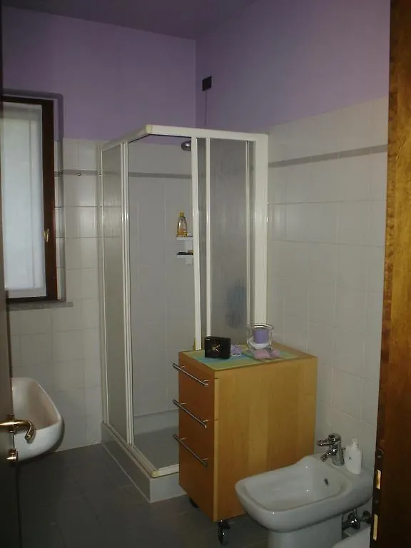Maison D'Este Bed & Breakfast Casnate Con Bernate 0*,  Italy